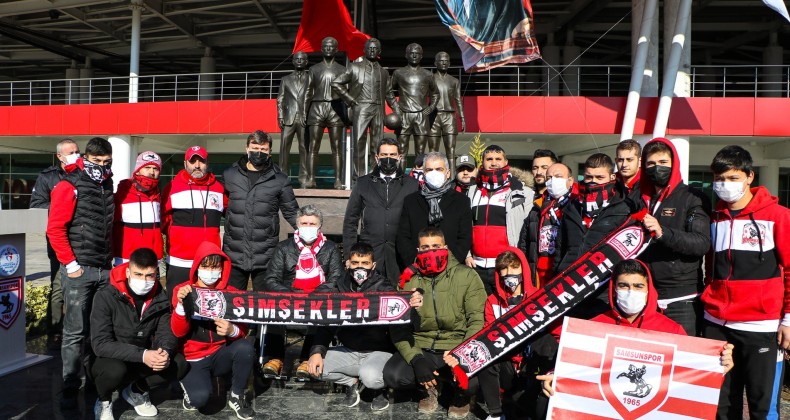 ‘Futbol şehitleri anıtı’ açıldı