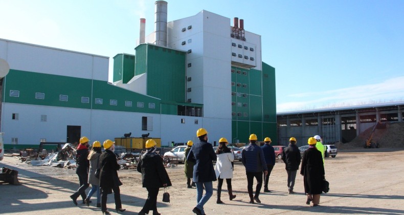 BİYOKÜTLE ENERJİ SANTRALİ ZİYARETÇİLERİNİ AĞIRLADI