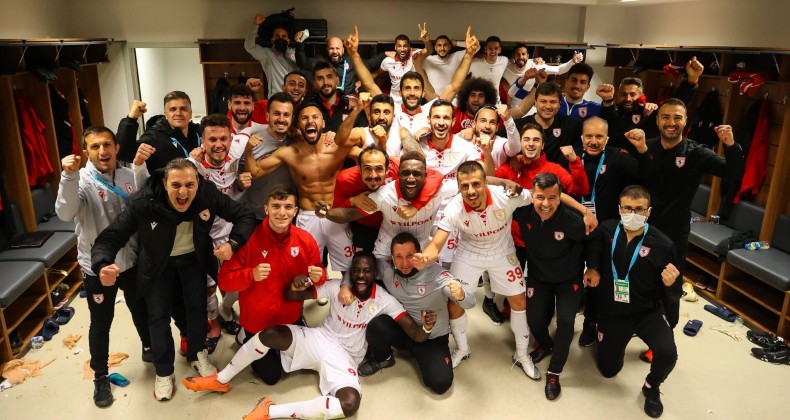 İstanbulspor’u 1-0 mağlup eden Samsunspor koptu geliyor