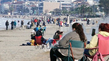Samsun’da güneşli hava, koronavirüsü bir anlığını da olsa unutturdu