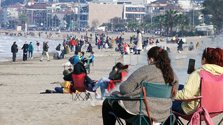 Samsun’da güneşli hava, koronavirüsü bir anlığını da olsa unutturdu