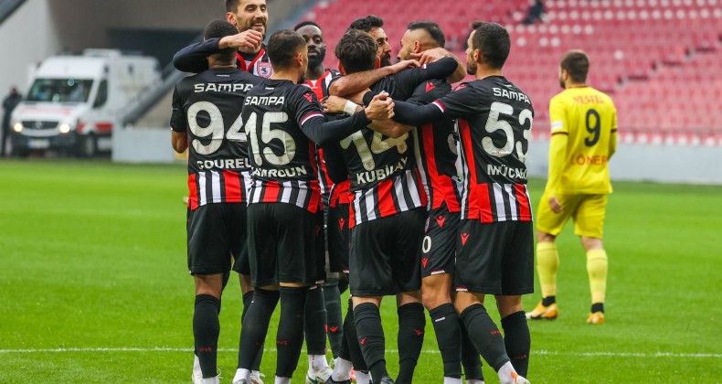 Yılport Samsunspor, Eskişehirspor’u ezdi geçti