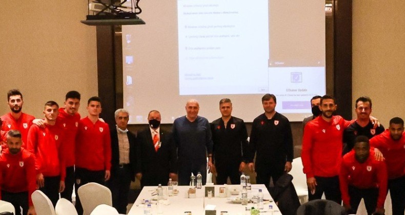 Başkan Yıldırım takımla buluştu