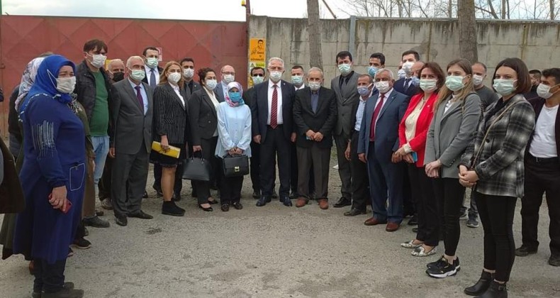 Santralde hatıra fotoğrafı çektirdiler!