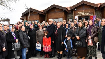 Yılmaz’dan ‘8 Mart dünya kadınlar günü’ mesajı