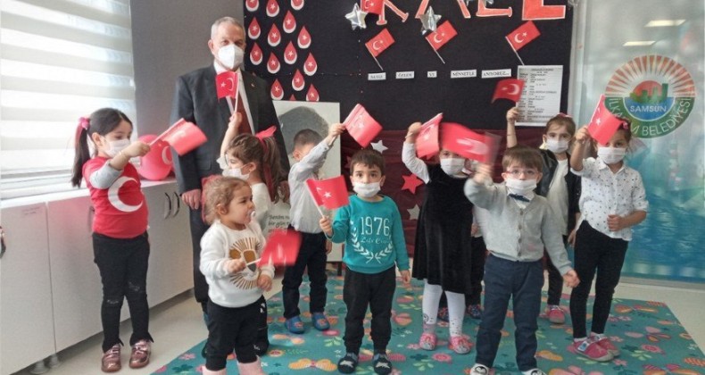 Miniklerin etkinliği Başkan Demirtaş’ı duygulandırdı