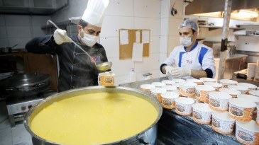 Atakum Belediyesi 8 bin 854 yurttaşa sıcak aş desteği yaptı