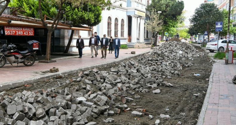 Büyükşehir belediyesi, Çiftlik Caddesi’nde ‘kara asfalta’ dönüyor!