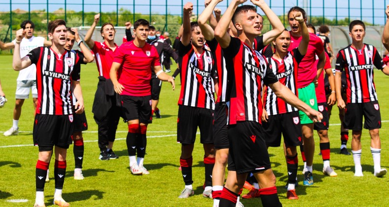 Samsunspor’un gençleri şampiyon oldu