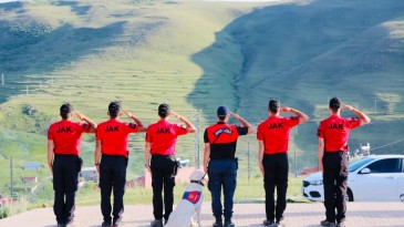 JAK timlerinden Ata’ya selam