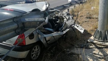 Samsun’da üç gün önce evlenen çifti kaza ayırdı