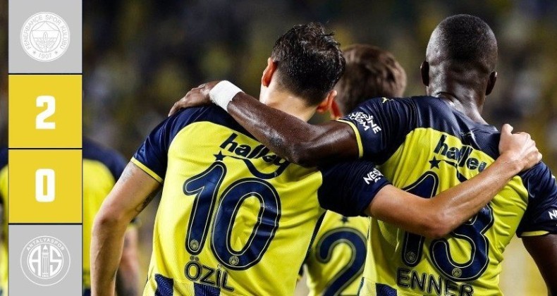 Fenerbahçe evinde Antalyaspor’u 2 golle geçti