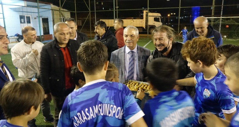 YEŞİL SAHALARIN MİNİK SPORCULARINA TATLI MORALİ