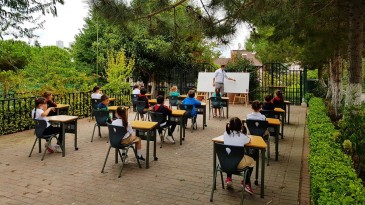 TEK’te 5. Sınıflar Haftada 28 Saat Yabancı Dil Eğitimi Alıyor