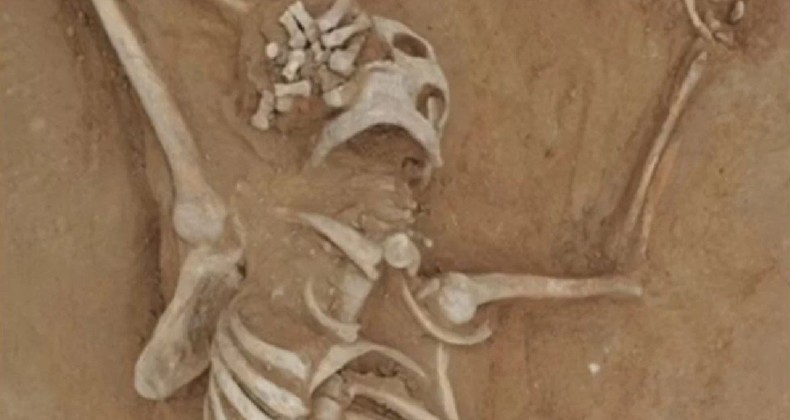 Dünyanın en eski cinayet vakası bin 300 yıl sonra çözüldü