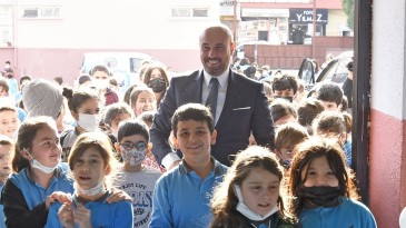 Kütüphanesiz okul kalmayacak