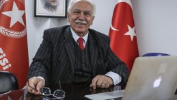 Perinçek’ten doları durdurma önerisi: Amerikan malı cep telefonunu yasaklayalım