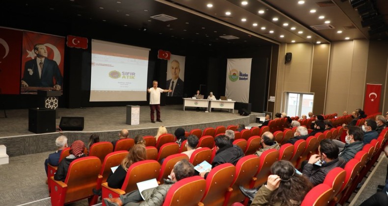 İlkadım Belediyesi’nden okullarda sıfır atık semineri