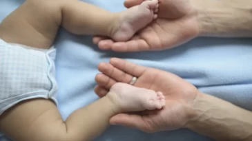 Çocuklarda Kalça Çıkıklığı, Teşhis ve Tedavi