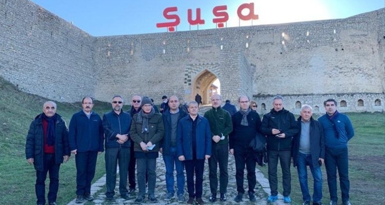 Aziz Sancar, Karabağ’da şükür namazı kıldı