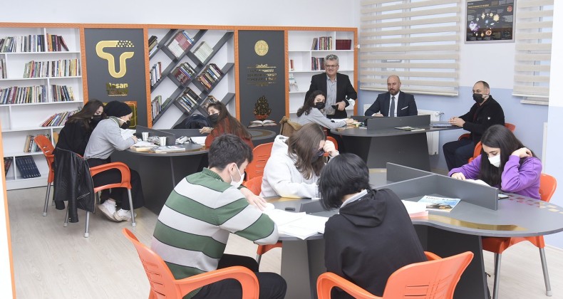 Başkan Togar, öğrenciler ile buluştu