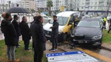 Başkan Demirtaş kaza keçirdi