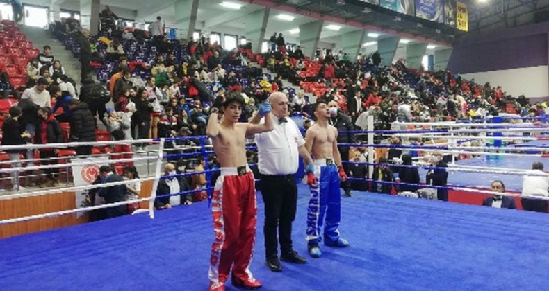 Samsunlu sporcular madalyaları topladı