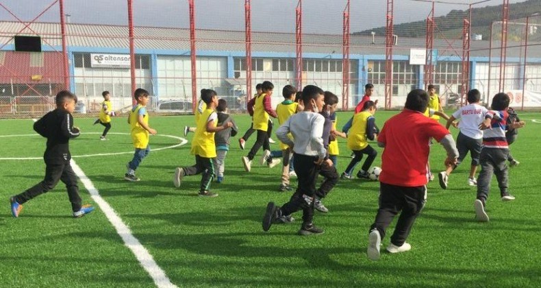 CS Futbol Akademisi’nden ‘Öze Dokunuş’ Projesi
