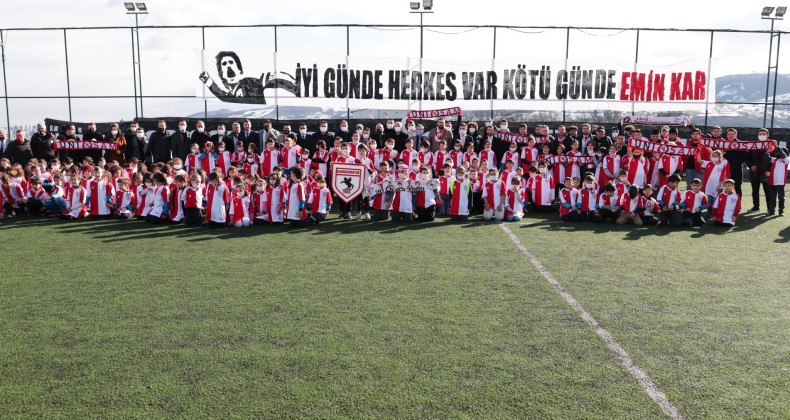 ÜNİSAM, Emin Kar adına kütüphane açtı