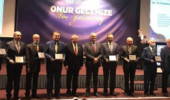 MMO Samsun Şubesi’nin 67. yılında üyelere plaket verildi