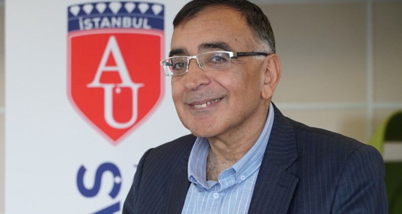 Prof. Dr. Hayri Kozanoğlu: “Türkiye, 2022’ye Rekor Enflasyonla girdi”