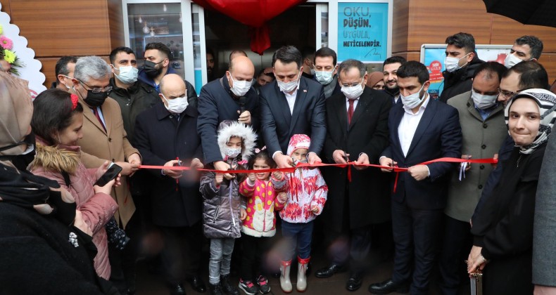 Bilal Erdoğan: Starbucks’a gittiğiniz zaman Türk kahvesi söyleyin