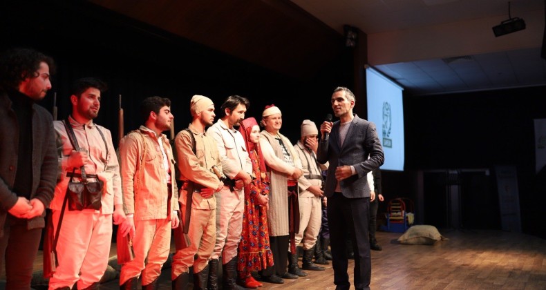 ‘Çanakkale Ruhu’ gençlerle sahnede can buldu
