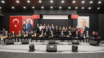 3 Saatlik muhteşem Konser ayakta alkışlandı