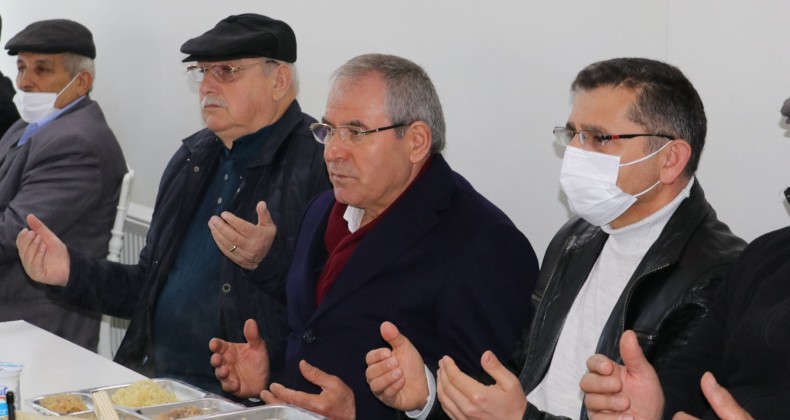 CHP Milletvekili Zeybek’ten babası için mevlit