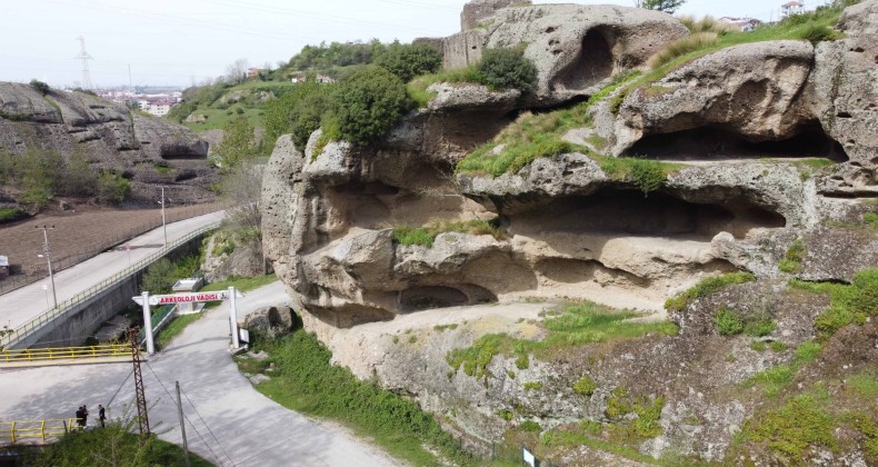 Eski Taş Çağı’ndan kalan Tekkeköy Mağaraları’nın turizm potansiyeli artırılacak