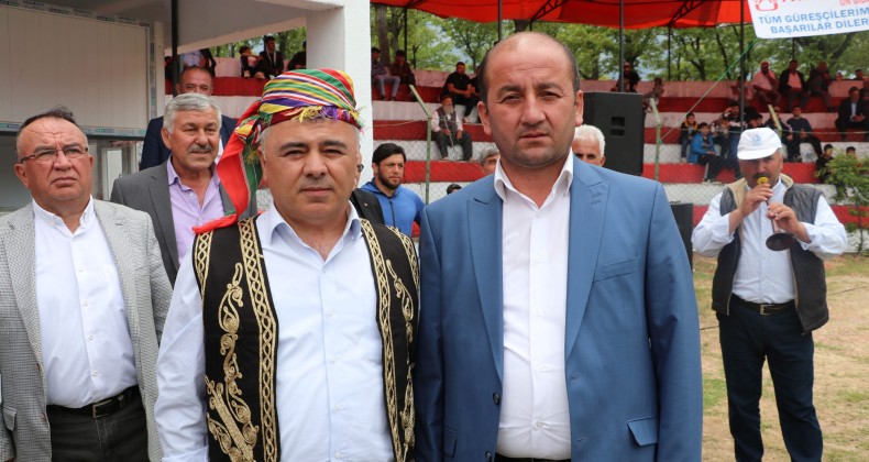 Havza’da güreş ağalığı el değiştirdi