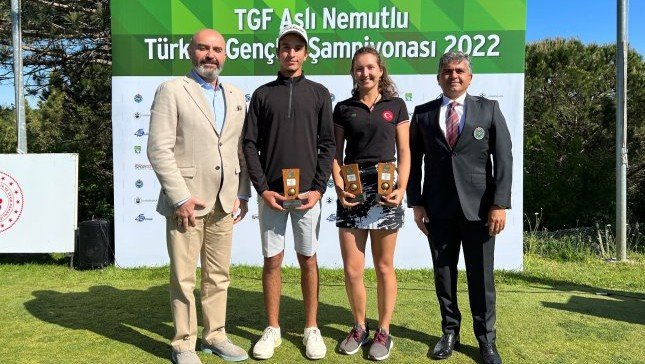 Golfte Türkiye Gençler Şampiyonları Erkeklerde Can Gürdenli, Genç Kızlarda Deniz Kaya Oldu