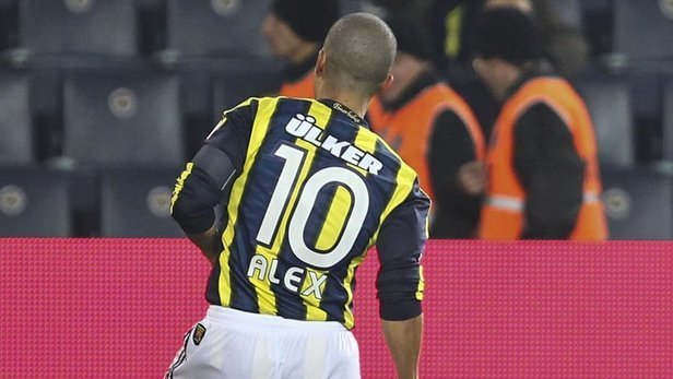 Alex de Souza’nın acı günü: Babasını kaybetti