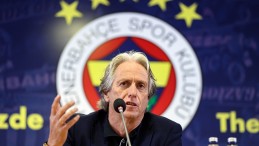 Fenerbahçe’de Jorge Jesus ve futbolcular, 100 kız öğrenciye burs verecek