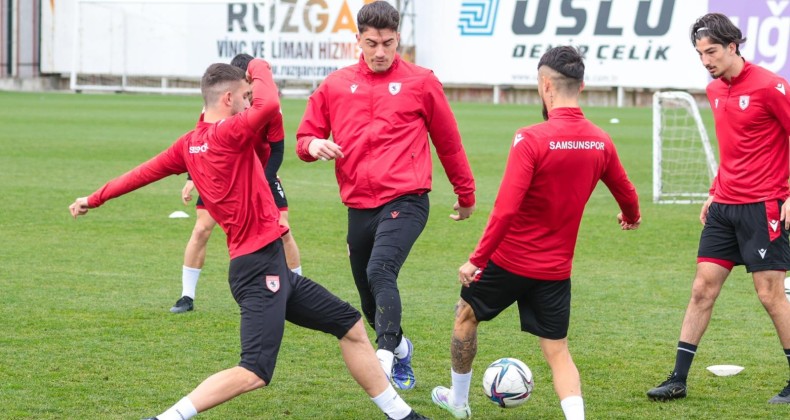 Yılport Samsunspor topbaşı yaptı