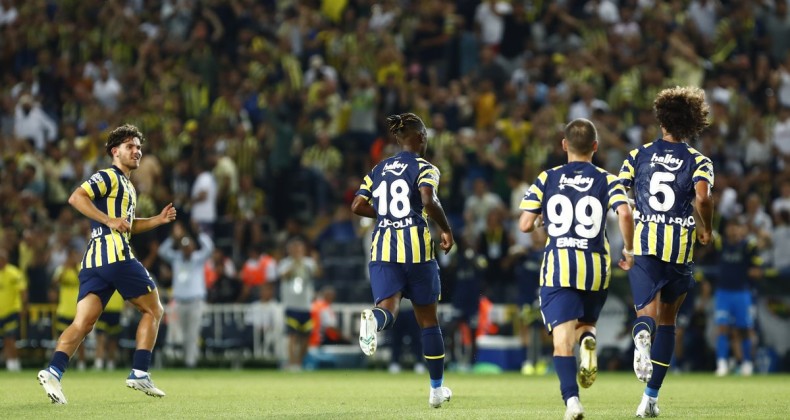 Fenerbahçe, Slovacko’yu 3-0 mağlup etti