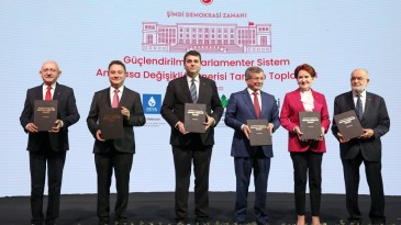 Altı masadan 156 sayfalık anayasa taslağı
