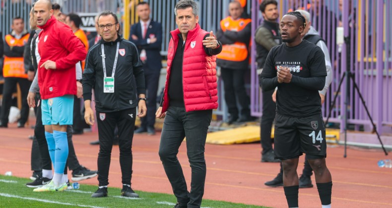 Eroğlu taraftarlara seslendi: “Bu çocuklar tıklım tıklım tribünleri hak ediyor”