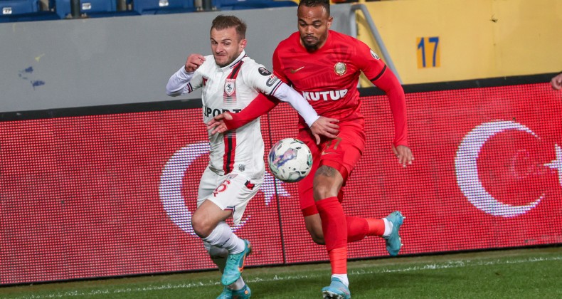 Samsunspor, Ankara’da 3 puanı tek golle aldı
