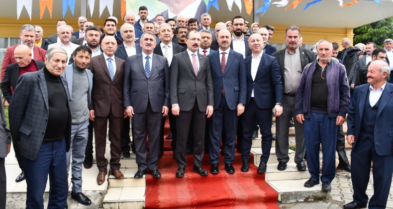 Ticaret Bakanı Muş, Samsun’da iş insanları ve STK temsilcileriyle bir araya geldi