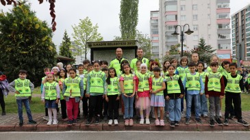 Trafik Eğitim Pisti 7 Gün Çocukların Hizmetinde