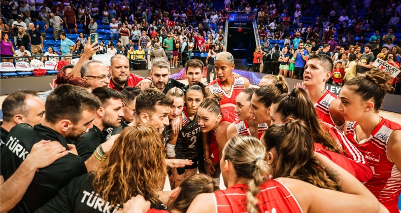 Filenin Sultanları Çin’i 3-1 yenerek dünya şampiyonu oldu