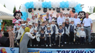 Tekkeköy’de sünnet şöleninde 250 çocuk erkekliğe ilk adımını attı