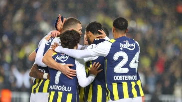 Fenerbahçe’den Galatasaray’ın puan kaybı sonrasında paylaşım